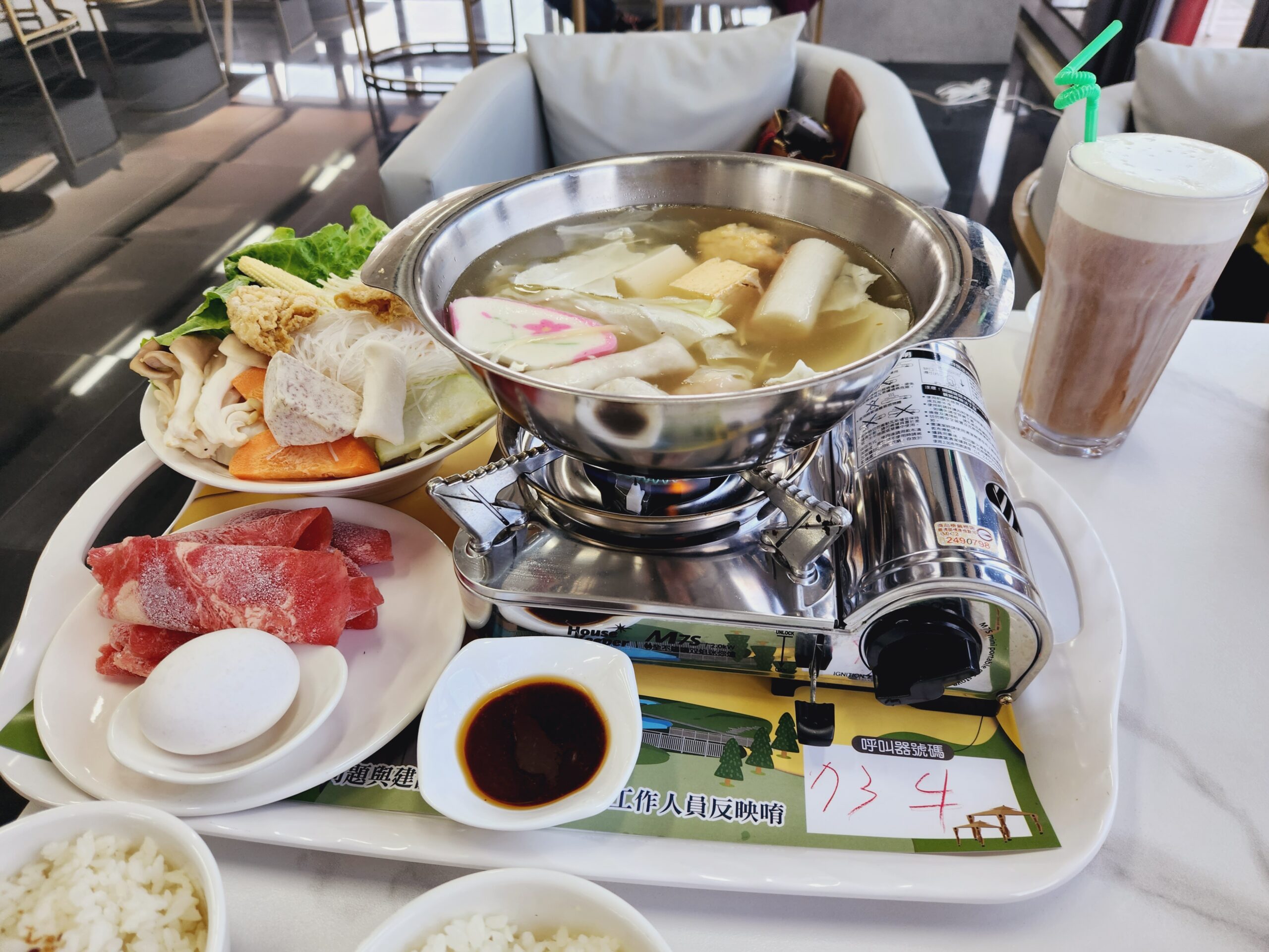 【屏東美食餐廳】*愛琴湖畔景觀餐廳*愛情海岸新品牌，坐擁潮州鐵道園區美麗景觀!