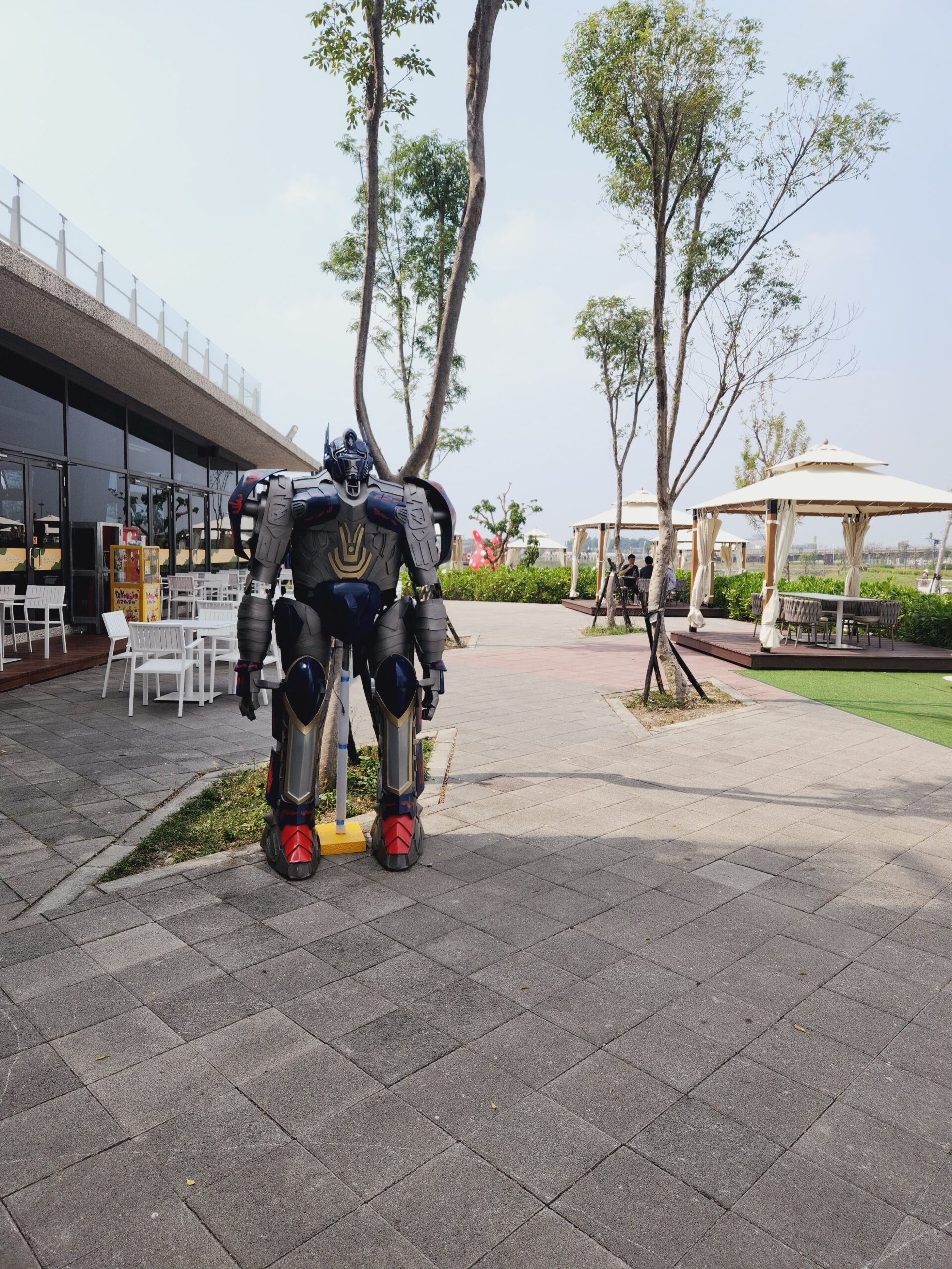【屏東美食餐廳】*愛琴湖畔景觀餐廳*愛情海岸新品牌，坐擁潮州鐵道園區美麗景觀!