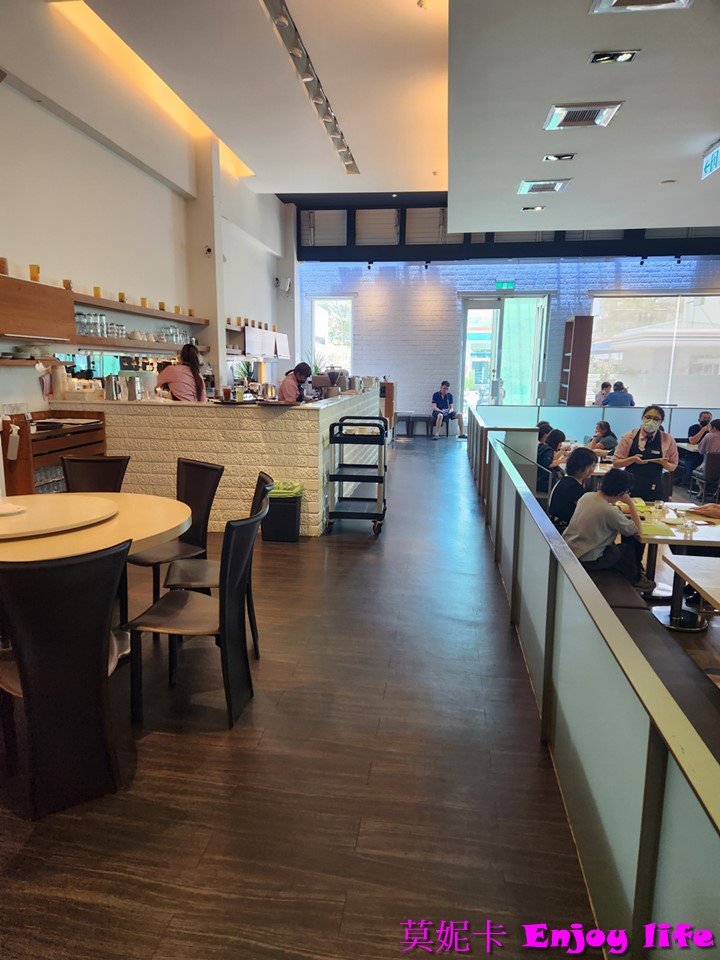 【台南美食餐廳】*吾亦私永華店*,台南安平區私房菜餐廳!提供中式熱炒單點及套餐類,也有火鍋,適合朋友家人聚餐好地方!!! 2 【台南美食餐廳】*吾亦私永華店*,台南安平區私房菜餐廳!提供中式熱炒單點及套餐類,也有火鍋,適合朋友家人聚餐好地方!!!