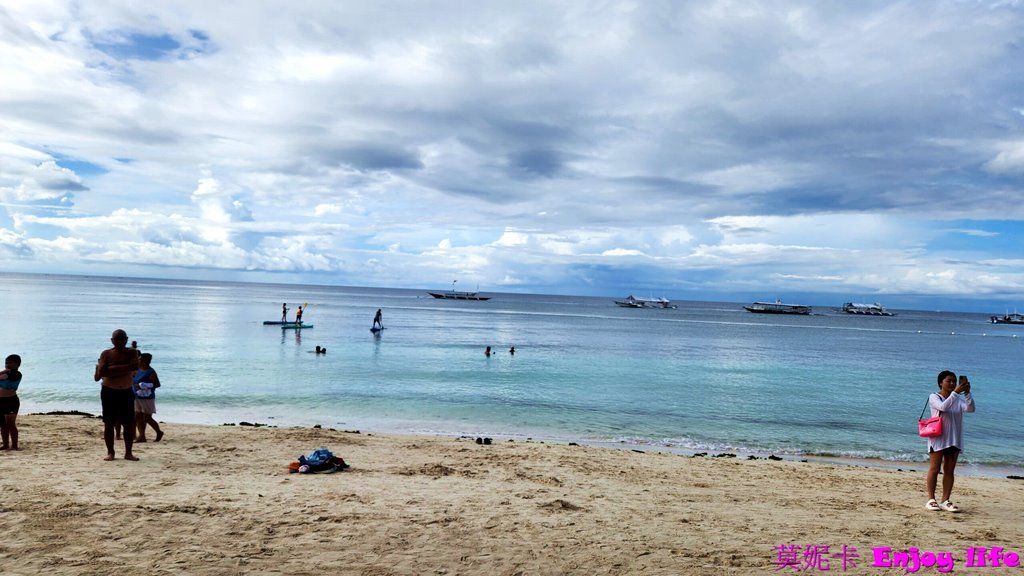 【薄荷島住宿】*Henann Resort Alona Beach 阿羅納海灘赫納度假村*薄荷島上最好最大的度假村，有超多泳池，超漂亮的海景，走出去就是熱鬧的Alona beach。