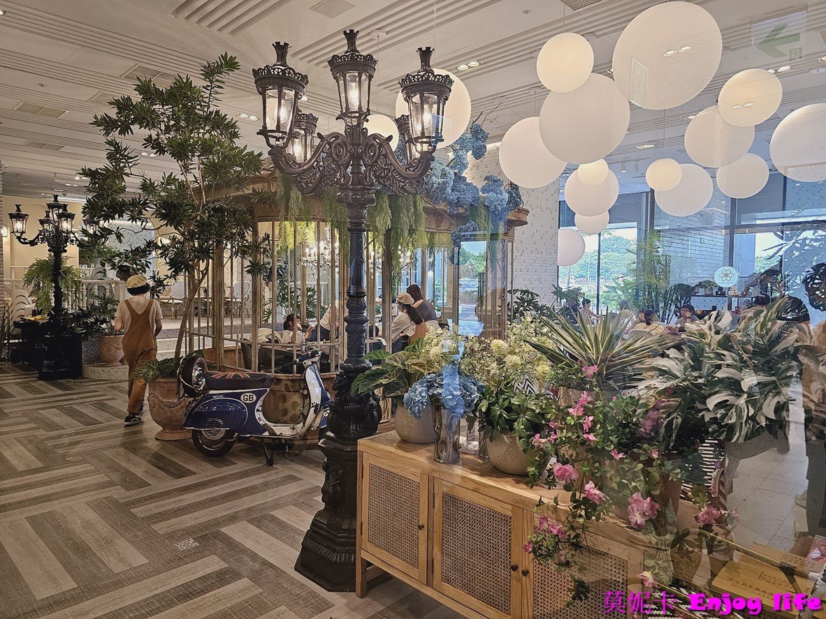 【台南美食餐廳】*雛菊見DAISY HOUSE-台南國賓店*，2023年8月新開幕東區網美餐廳，結合現代與南洋風超漂亮餐廳，餐點多樣好吃，還有多人分享餐適合聚餐!!!