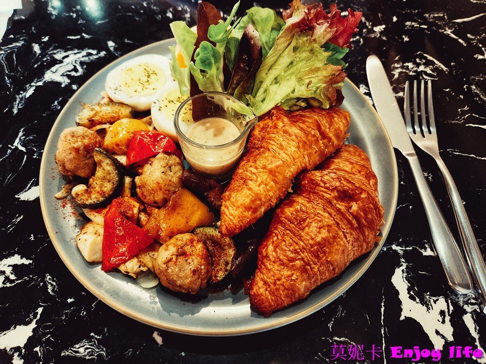 【台南美食餐廳】*台南賦予咖啡早午餐*，咖啡好喝，成大附近的手作早午餐!