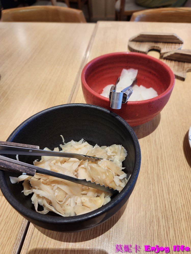 【台南美食餐廳】*金子半之助南紡店*,日本第一天丼,來自日本江戶時代的天丼料理,新推出咖哩豬排雙饗丼,可同時吃到炸蝦天婦羅跟咖哩豬排!!! {南紡店已在2023/1225歇業,可去台南三井店} 14 【台南美食餐廳】*金子半之助南紡店*,日本第一天丼,來自日本江戶時代的天丼料理,新推出咖哩豬排雙饗丼,可同時吃到炸蝦天婦羅跟咖哩豬排!!! {南紡店已在2023/1225歇業,可去台南三井店}