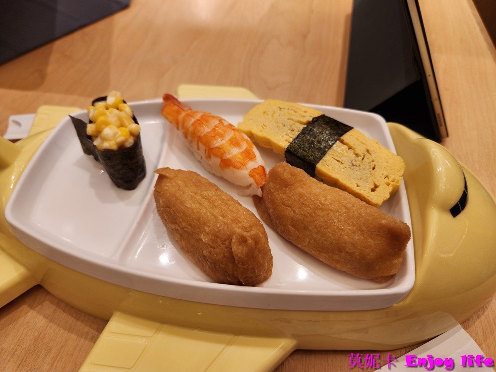 【台南美食餐廳】*合點壽司台南三井店* 來自日本新鮮好吃的迴轉壽司，壽司種類多樣，生魚片超新鮮好吃!