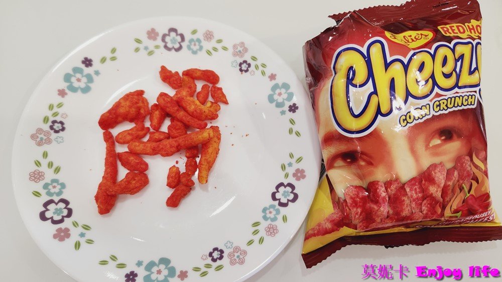 【菲律賓宿霧美食伴手禮】菲律賓必買伴手禮零食推薦!!!超市大採購，7D芒果乾，豬皮餅乾，香蕉片全都好好吃又便宜啊!!!