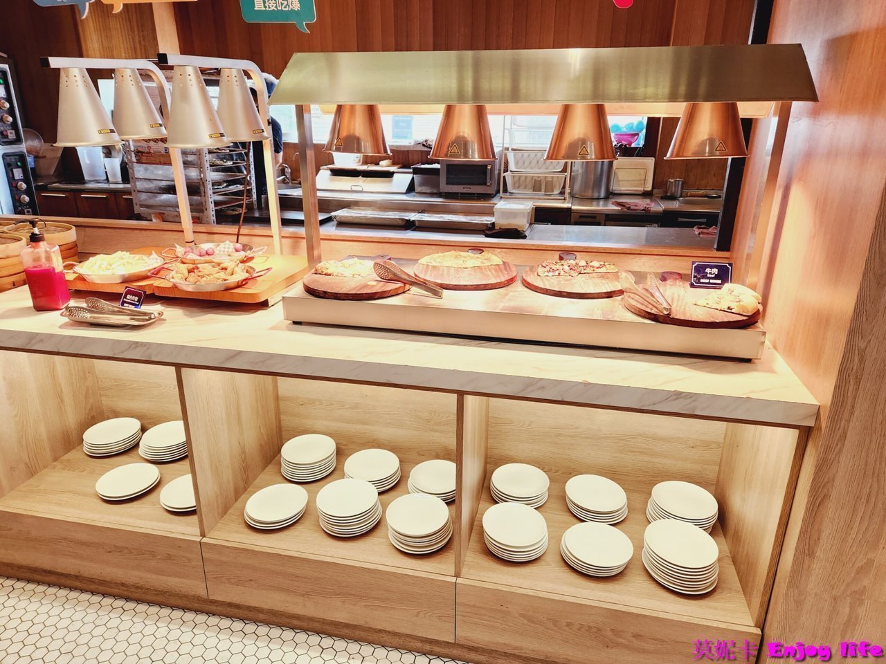 【台南美食餐廳】*牛室炙燒牛排台南海安店*,台南北區牛排館,Costco附近,有吃到飽種類多樣自助吧,不只牛排還可以吃到披薩跟炸物! 10 【台南美食餐廳】*牛室炙燒牛排台南海安店*,台南北區牛排館,Costco附近,有吃到飽種類多樣自助吧,不只牛排還可以吃到披薩跟炸物!