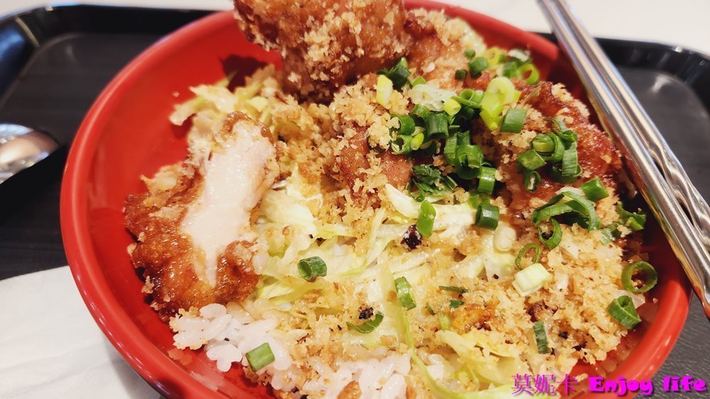 【台南美食餐廳】*一風堂南紡店*,來自日本福岡的連鎖拉麵店,在南紡A2餐飲特區2023年9月新開幕,來自日本的拉麵,薄脆又好吃的煎餃,還有多汁好吃的唐揚炸雞!!! 9 【台南美食餐廳】*一風堂南紡店*,來自日本福岡的連鎖拉麵店,在南紡A2餐飲特區2023年9月新開幕,來自日本的拉麵,薄脆又好吃的煎餃,還有多汁好吃的唐揚炸雞!!!