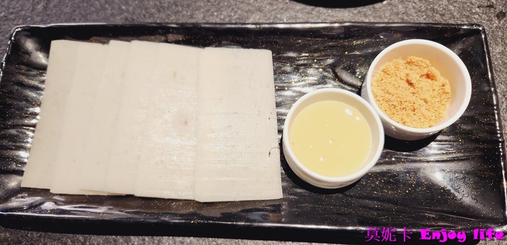 【台南美食餐廳】*青青燒肉*,南紡附近單點或套餐式烤肉,也有提供熟食跟米食,裝潢漂亮,肉質鮮嫩Q彈的中高檔烤肉餐廳!!! 14 【台南美食餐廳】*青青燒肉*,南紡附近單點或套餐式烤肉,也有提供熟食跟米食,裝潢漂亮,肉質鮮嫩Q彈的中高檔烤肉餐廳!!!