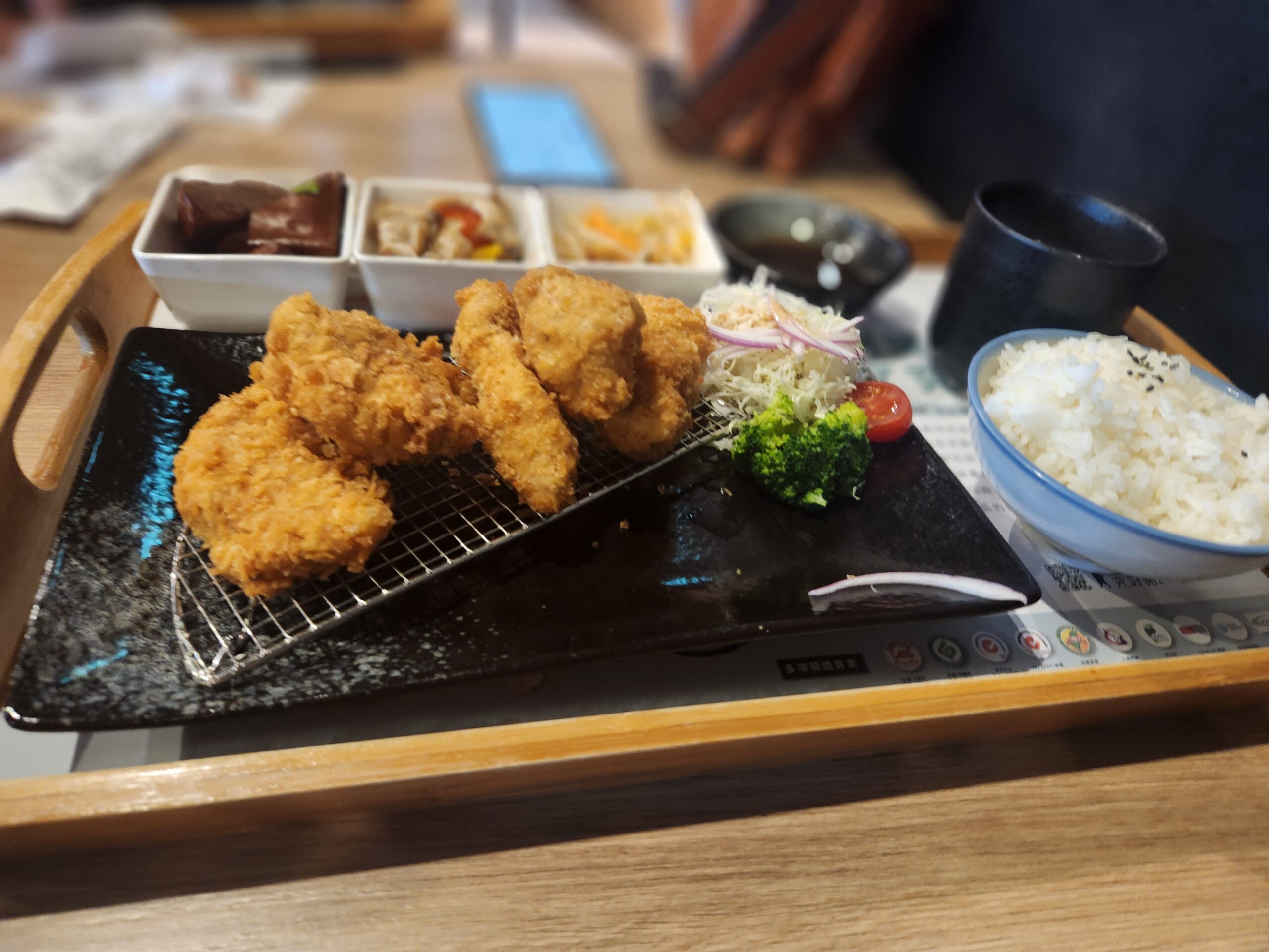【雲林景點】*良作工場農業文創館*豬肉文創觀光工廠,究挑食有好吃的豬肉餐,還有究市集。 7 【雲林景點】*良作工場農業文創館*豬肉文創觀光工廠,究挑食有好吃的豬肉餐,還有究市集。