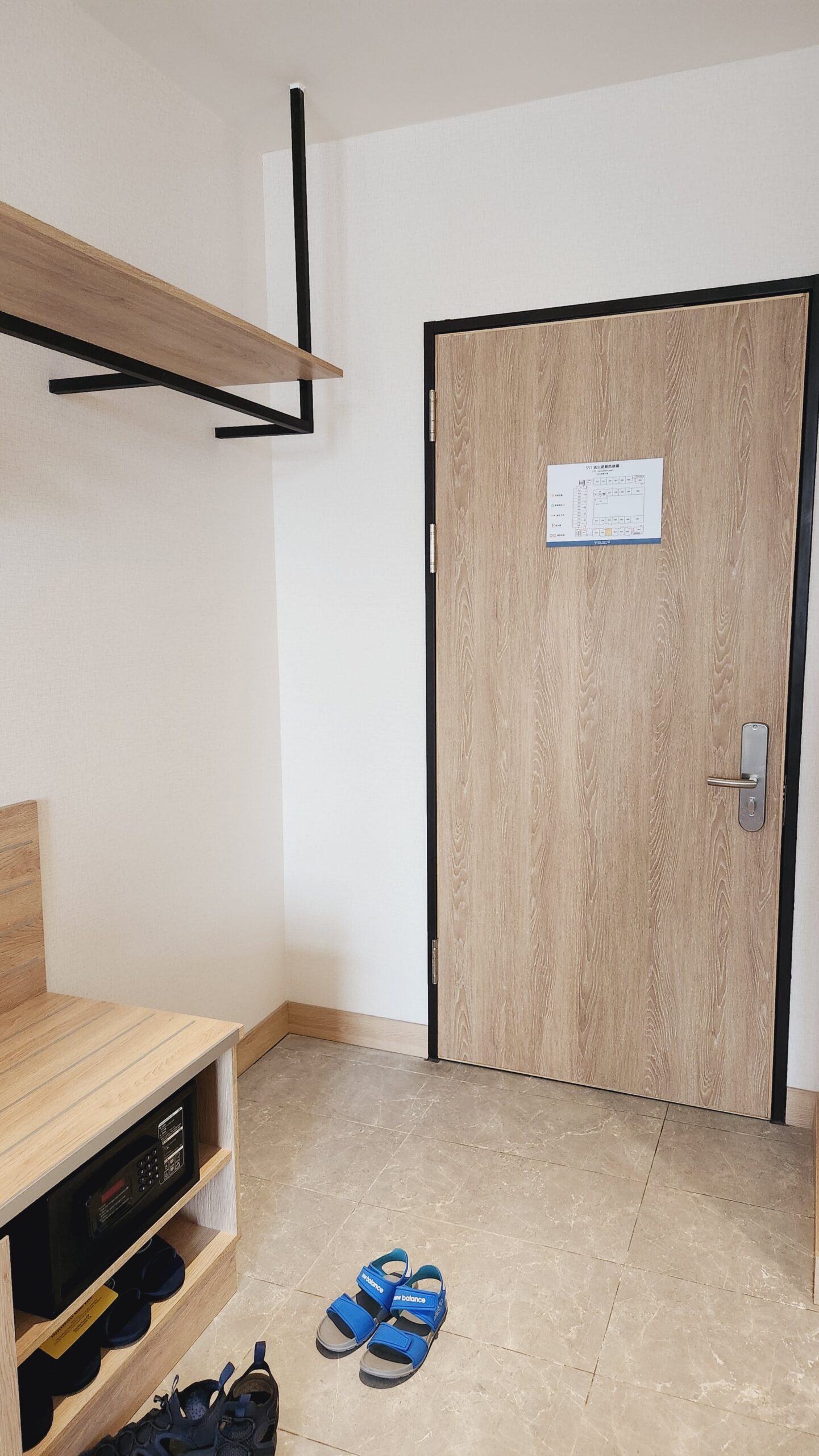 【台中住宿】*台中震大金鬱金香酒店* ,2023年新開幕飯店,附近有台中港三井Outlet,高美濕地等景點,房間明亮漂亮又大,CP值高的台中新飯店。 18 【台中住宿】*台中震大金鬱金香酒店* ,2023年新開幕飯店,附近有台中港三井Outlet,高美濕地等景點,房間明亮漂亮又大,CP值高的台中新飯店。