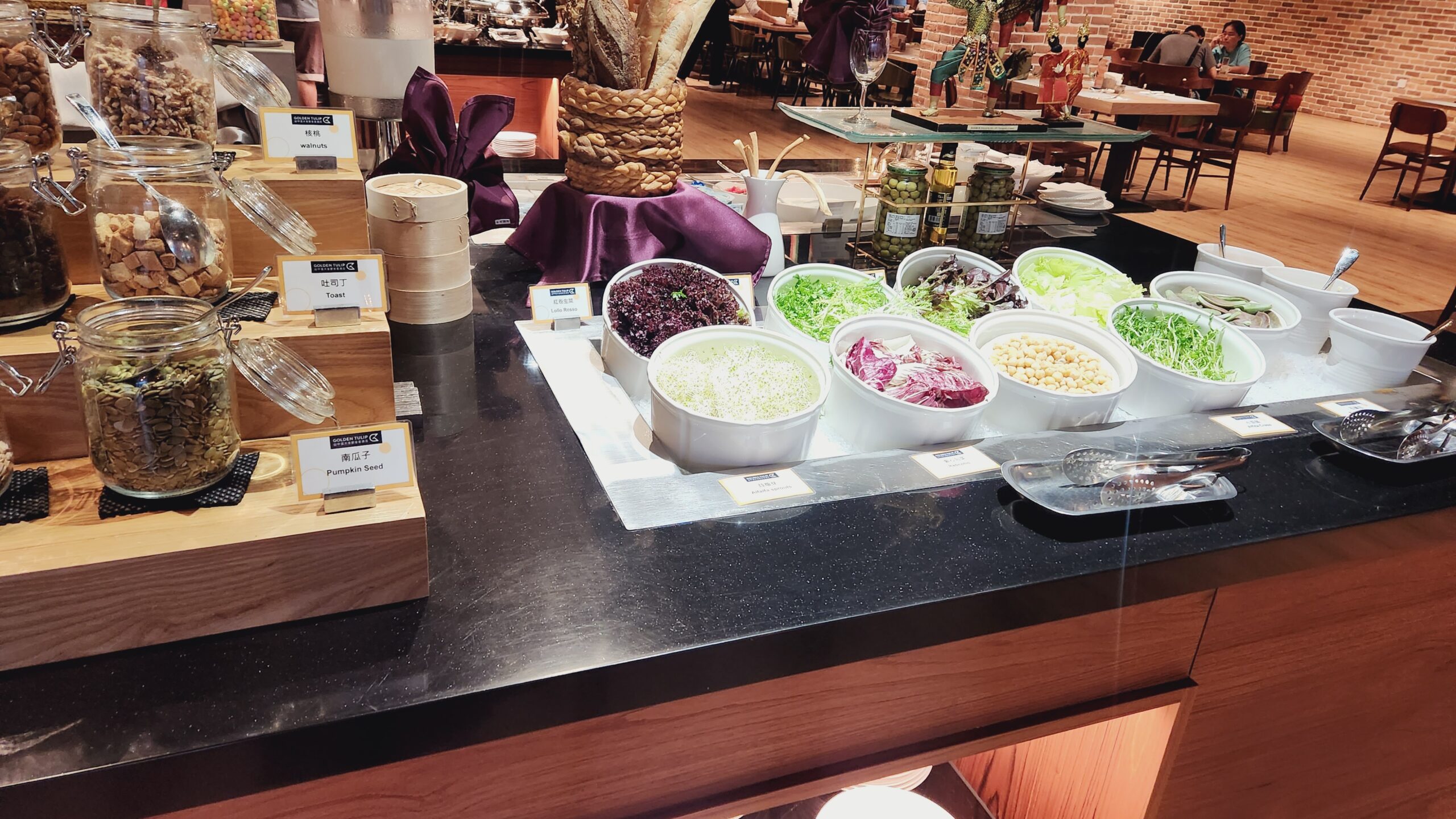 【台中住宿】*台中震大金鬱金香酒店* ,2023年新開幕飯店,附近有台中港三井Outlet,高美濕地等景點,房間明亮漂亮又大,CP值高的台中新飯店。 36 【台中住宿】*台中震大金鬱金香酒店* ,2023年新開幕飯店,附近有台中港三井Outlet,高美濕地等景點,房間明亮漂亮又大,CP值高的台中新飯店。
