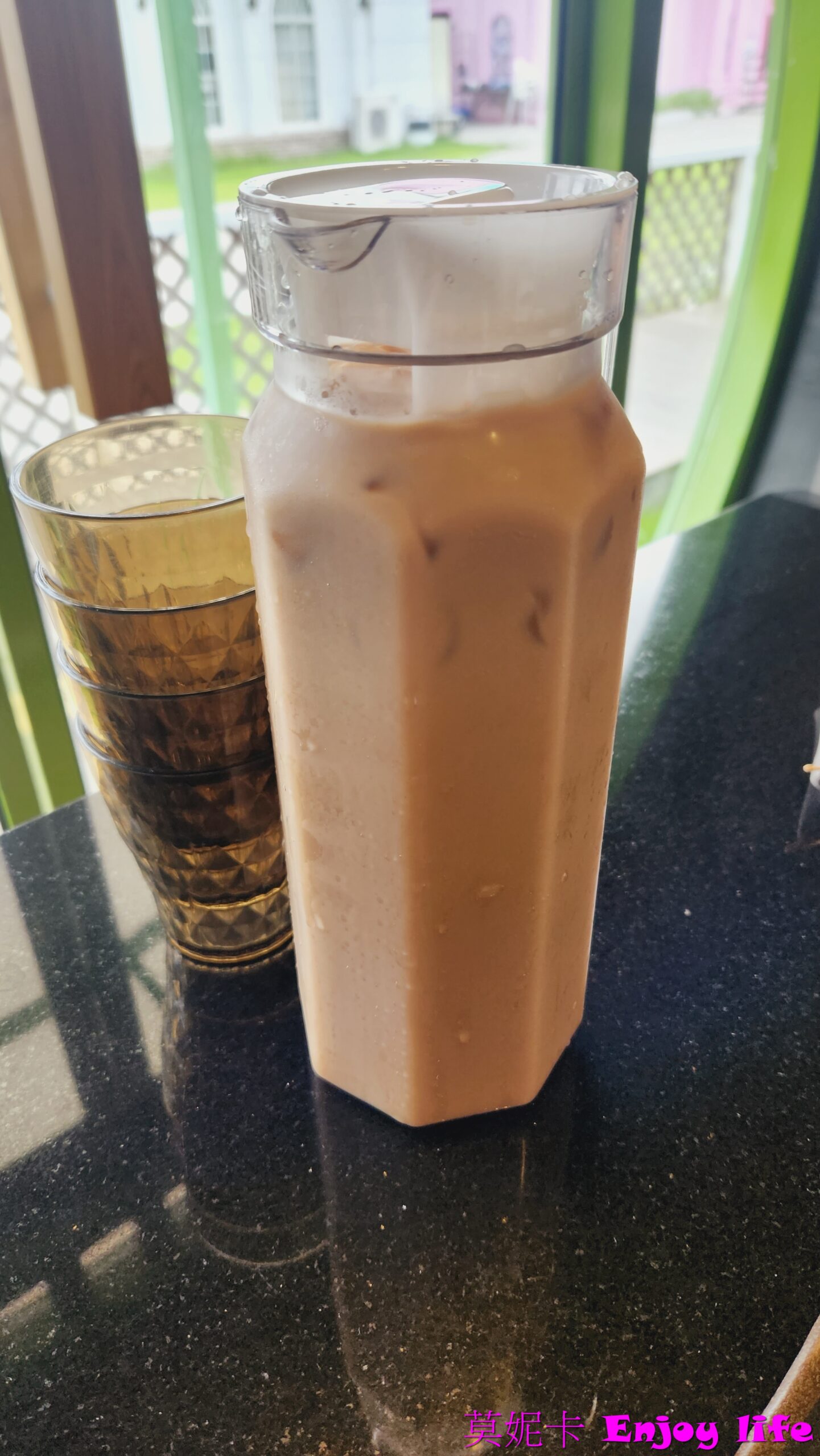 【彰化景點】*琉璃仙境*有12星座主題包廂水管屋,可以吃火鍋,有教堂式五星級廁所,還有粉紅教堂,童話小屋,荷蘭風車,很好拍照的網美景點! 20 【彰化景點】*琉璃仙境*有12星座主題包廂水管屋,可以吃火鍋,有教堂式五星級廁所,還有粉紅教堂,童話小屋,荷蘭風車,很好拍照的網美景點!