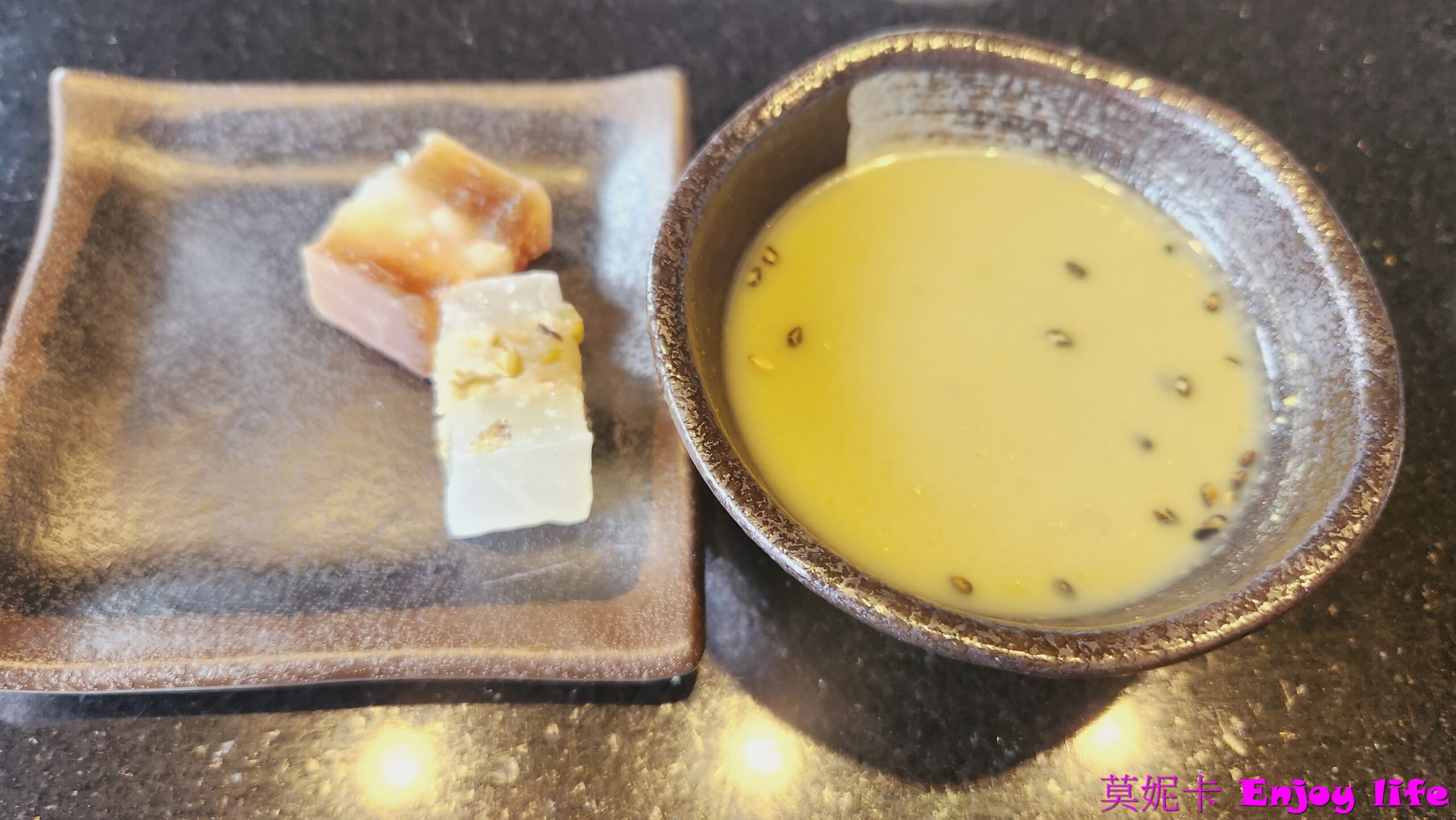 【彰化景點】*琉璃仙境*有12星座主題包廂水管屋,可以吃火鍋,有教堂式五星級廁所,還有粉紅教堂,童話小屋,荷蘭風車,很好拍照的網美景點! 16 【彰化景點】*琉璃仙境*有12星座主題包廂水管屋,可以吃火鍋,有教堂式五星級廁所,還有粉紅教堂,童話小屋,荷蘭風車,很好拍照的網美景點!