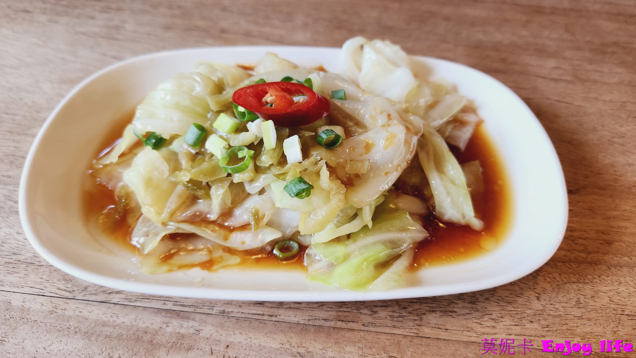 【台南美食餐廳】*耕讀園永華店*,市區裡難得的古式書香茶坊,仿三合院建築占地大的庭園餐廳,有日式榻榻米座位,中間還有魚池可以餵魚,可以泡茶,也有各式中式餐點及茶點! 12 【台南美食餐廳】*耕讀園永華店*,市區裡難得的古式書香茶坊,仿三合院建築占地大的庭園餐廳,有日式榻榻米座位,中間還有魚池可以餵魚,可以泡茶,也有各式中式餐點及茶點!