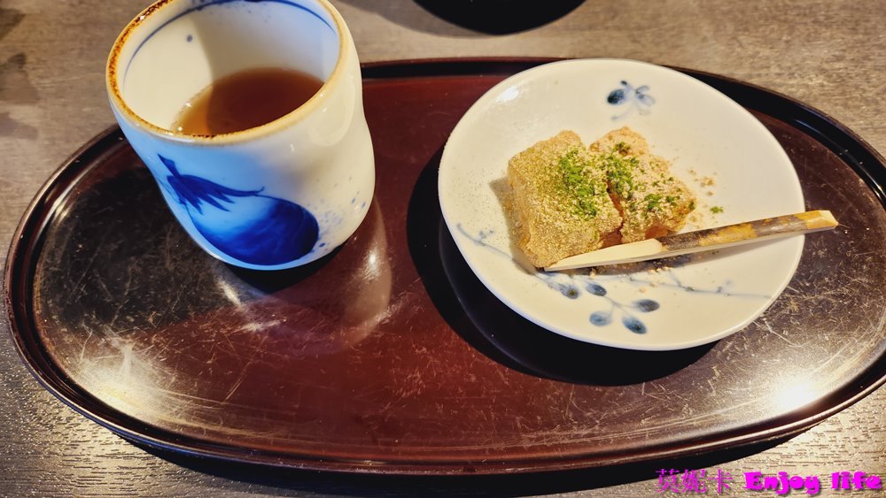 【京都嵐山美食餐廳】*鯛匠 HANANA*,距離JR嵯峨嵐山駅約5分鐘,曾獲米其林一星的鯛魚茶泡飯料理,位於嵐山的人氣餐廳!!! 13 【京都嵐山美食餐廳】*鯛匠 HANANA*,距離JR嵯峨嵐山駅約5分鐘,曾獲米其林一星的鯛魚茶泡飯料理,位於嵐山的人氣餐廳!!!