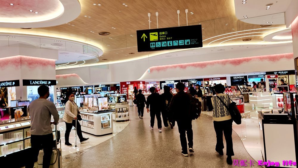 【關西機場】關西機場出境流程及關西機場第一航廈2023年12月全新完工免稅區及免稅品預訂介紹!!!
