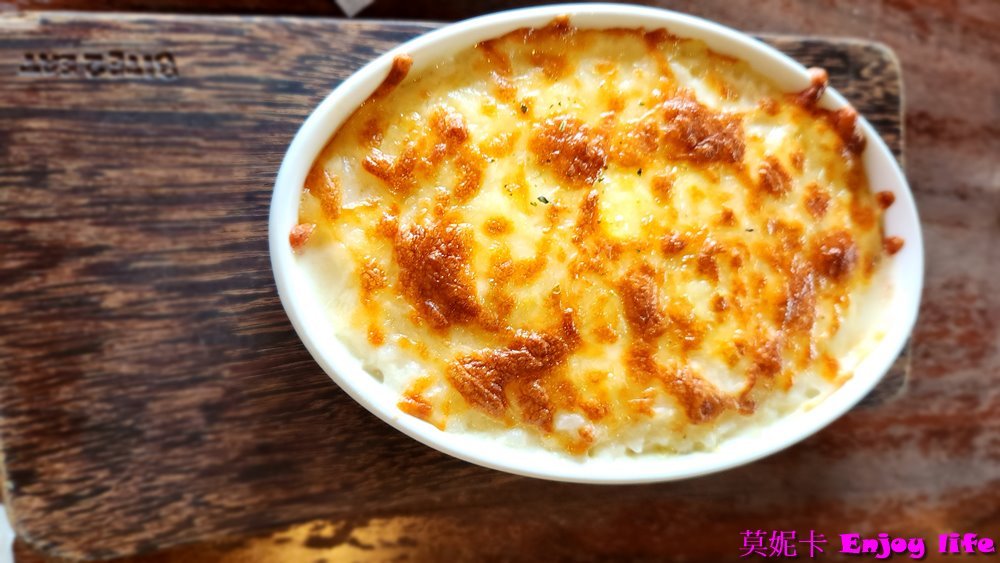 【台南美食餐廳】*薄多義 台南崇學店*,台南東區人氣義式餐廳,有2種口味好吃的雙拼披薩,還有各種義式料理!!! 17 【台南美食餐廳】*薄多義 台南崇學店*,台南東區人氣義式餐廳,有2種口味好吃的雙拼披薩,還有各種義式料理!!!