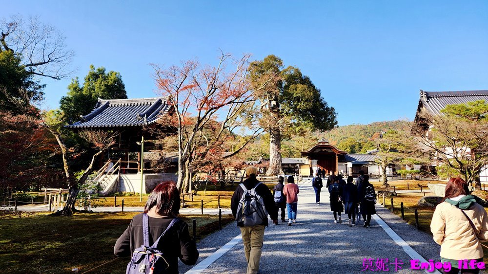 【京都景點】*金閣寺*,又稱鹿苑寺,京都的世界遺產,參觀貼上金箔金光閃閃的金閣寺舍利殿!!! 9 【京都景點】*金閣寺*,又稱鹿苑寺,京都的世界遺產,參觀貼上金箔金光閃閃的金閣寺舍利殿!!!