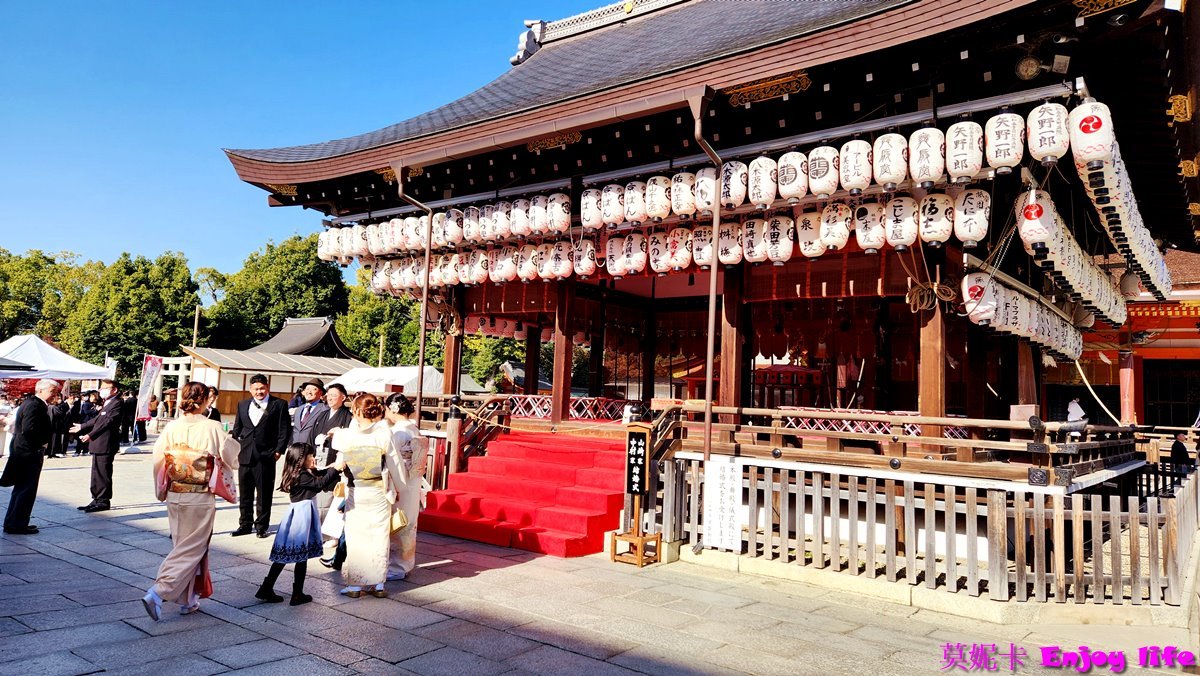 【京都景點】*八坂神社*,位於京都祇園,又稱祇園神社!!就在往祇園的路上,來這裡祈求健康,良緣,還可以祈求變美耶!!! 13 【京都景點】*八坂神社*,位於京都祇園,又稱祇園神社!!就在往祇園的路上,來這裡祈求健康,良緣,還可以祈求變美耶!!!