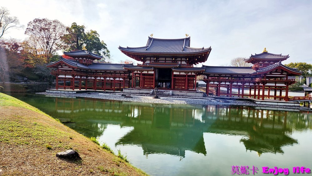 【京都宇治景點】*宇治平等院*,被列為世界文化遺產,裡面有宮殿式建築鳳凰堂,還有漂亮的庭園,賞楓季節可以在這裡看到美麗的楓紅,很美的景色!!! 12 【京都宇治景點】*宇治平等院*,被列為世界文化遺產,裡面有宮殿式建築鳳凰堂,還有漂亮的庭園,賞楓季節可以在這裡看到美麗的楓紅,很美的景色!!!