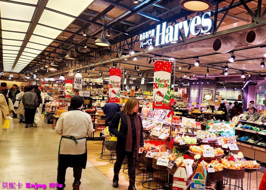 【大阪住宿】*阪急大阪龍仕柏酒店 (Hotel Hankyu Respire Osaka)*,就在Yodobashi Links Umeda樓上,飯店樓下就有餐廳,商店跟超市。走空橋就可以到JR大阪車站, Grand front Osaka Mall及大丸梅田百貨,地點超讚!!! 23 【大阪住宿】*阪急大阪龍仕柏酒店 (Hotel Hankyu Respire Osaka)*,就在Yodobashi Links Umeda樓上,飯店樓下就有餐廳,商店跟超市。走空橋就可以到JR大阪車站, Grand front Osaka Mall及大丸梅田百貨,地點超讚!!!