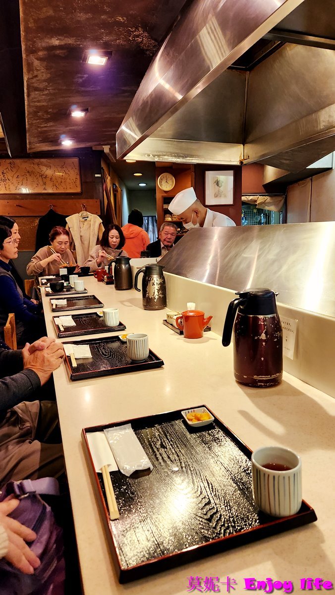 【京都美食餐廳】*天富良天周 天婦羅*,祇園天周天婦羅人氣餐廳,必吃CP值高,滿滿魚肉及蝦子的天婦羅午間定食!!! 6 【京都美食餐廳】*天富良天周 天婦羅*,祇園天周天婦羅人氣餐廳,必吃CP值高,滿滿魚肉及蝦子的天婦羅午間定食!!!