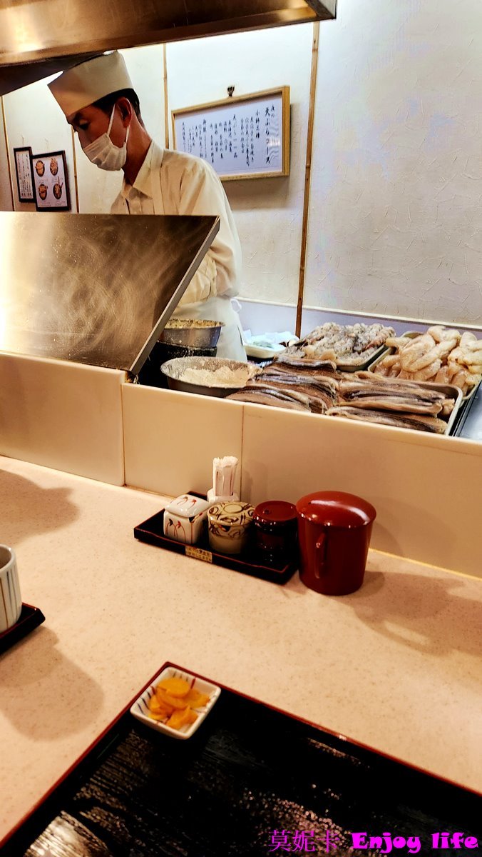 【京都美食餐廳】*天富良天周 天婦羅*,祇園天周天婦羅人氣餐廳,必吃CP值高,滿滿魚肉及蝦子的天婦羅午間定食!!! 8 【京都美食餐廳】*天富良天周 天婦羅*,祇園天周天婦羅人氣餐廳,必吃CP值高,滿滿魚肉及蝦子的天婦羅午間定食!!!