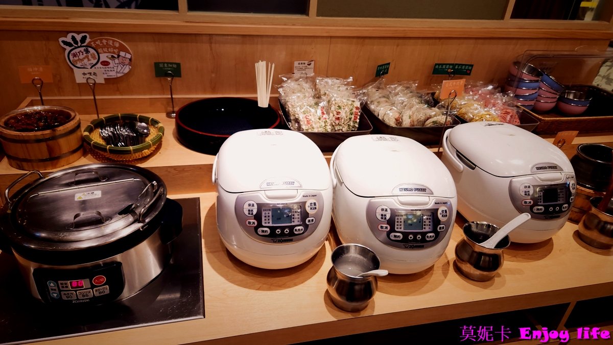 【台南美食餐廳】*涮乃葉 台南三井店*涮涮鍋餐廳,在台南三井Outlet 2F 有安格斯牛,和牛吃到飽,肉質鮮嫩好吃,還有新鮮蔬菜跟好吃的關廟麵!!! 10 【台南美食餐廳】*涮乃葉 台南三井店*涮涮鍋餐廳,在台南三井Outlet 2F 有安格斯牛,和牛吃到飽,肉質鮮嫩好吃,還有新鮮蔬菜跟好吃的關廟麵!!!