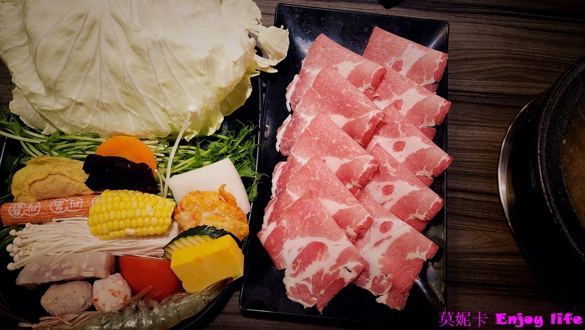 【雲林美食餐廳】*野川堂秘境鍋物 虎尾店*,鍋物附超大菜盤,大份量新鮮肉品,鮮嫩好吃,還有免費飲料暢飲,獨立水池造景座位區,環境舒適!!! 10 【雲林美食餐廳】*野川堂秘境鍋物 虎尾店*,鍋物附超大菜盤,大份量新鮮肉品,鮮嫩好吃,還有免費飲料暢飲,獨立水池造景座位區,環境舒適!!!