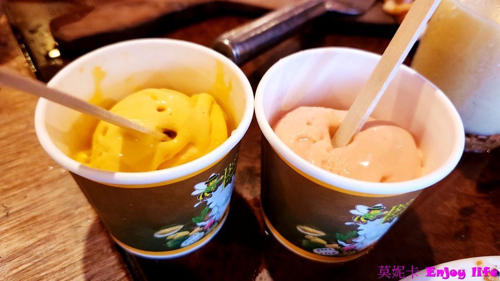 【薄荷島美食餐廳】*The Buzzz Cafe餐廳*,Bohol Bee Farm在Alona Beach的分店,冰淇淋還不錯吃,且可看到Alona beach的海灘景色的海景餐廳!!! 12 【薄荷島美食餐廳】*The Buzzz Cafe餐廳*,Bohol Bee Farm在Alona Beach的分店,冰淇淋還不錯吃,且可看到Alona beach的海灘景色的海景餐廳!!!