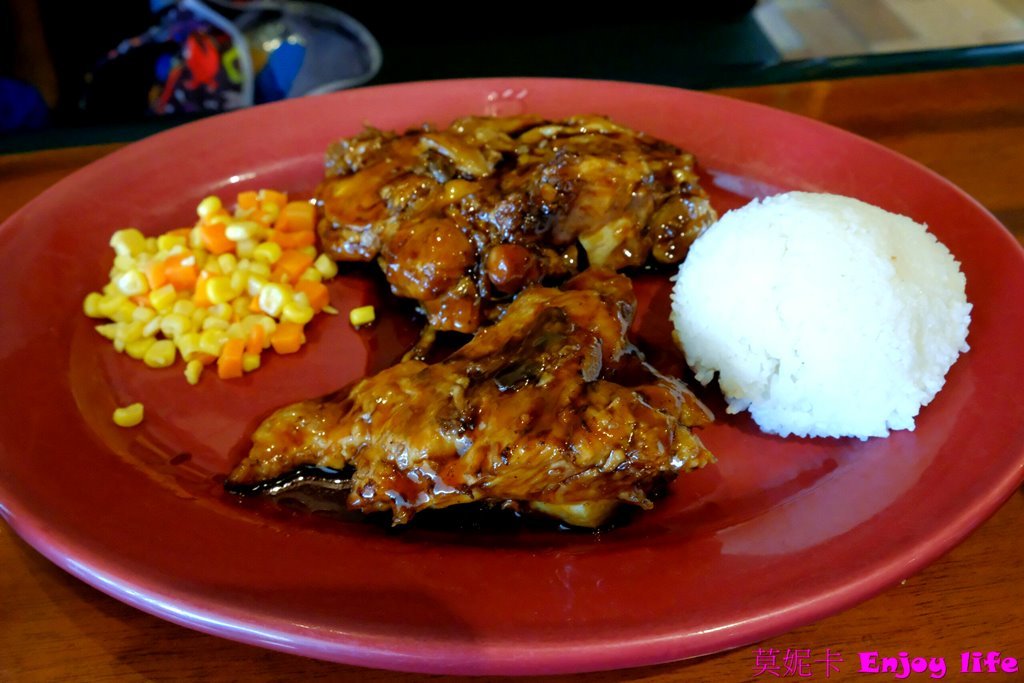 【宿霧美食餐廳】*Casa Verde*,在Ayala Center Cebu mall裡的美式餐廳,炭烤豬肋排好吃又便宜,CP值高的餐廳!!! 5 【宿霧美食餐廳】*Casa Verde*,在Ayala Center Cebu mall裡的美式餐廳,炭烤豬肋排好吃又便宜,CP值高的餐廳!!!