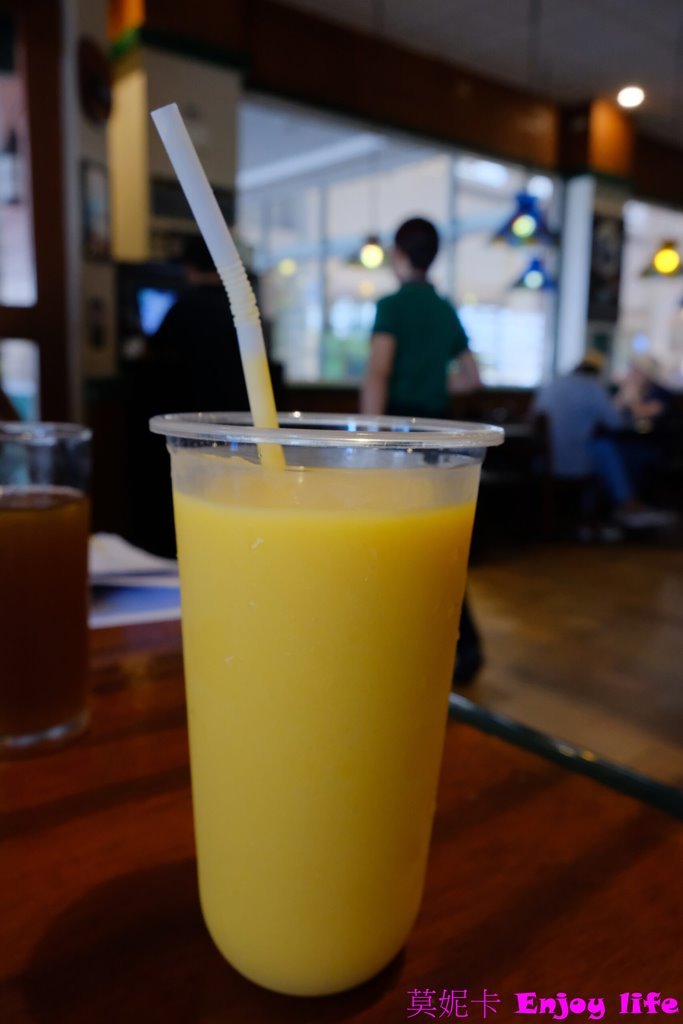 【宿霧美食餐廳】*Casa Verde*,在Ayala Center Cebu mall裡的美式餐廳,炭烤豬肋排好吃又便宜,CP值高的餐廳!!! 6 【宿霧美食餐廳】*Casa Verde*,在Ayala Center Cebu mall裡的美式餐廳,炭烤豬肋排好吃又便宜,CP值高的餐廳!!!