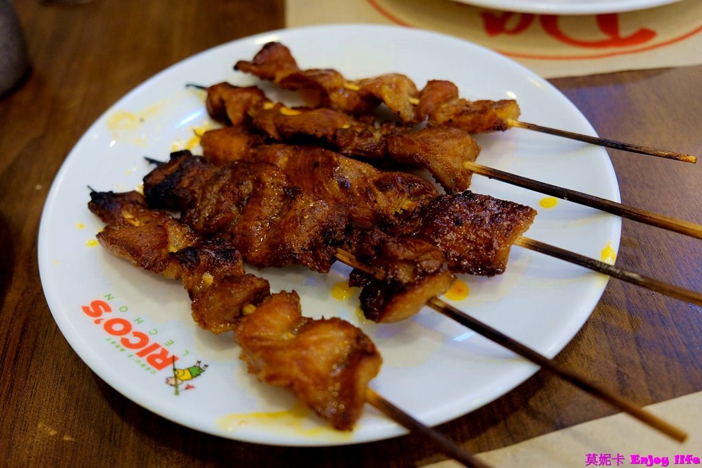 【宿霧美食餐廳】*Rico's Lechon*,在Ayala Central Block(I.T. Park)裡的菲律賓式餐廳,菲律賓的連鎖烤乳豬餐廳!! 9 【宿霧美食餐廳】*Rico's Lechon*,在Ayala Central Block(I.T. Park)裡的菲律賓式餐廳,菲律賓的連鎖烤乳豬餐廳!!