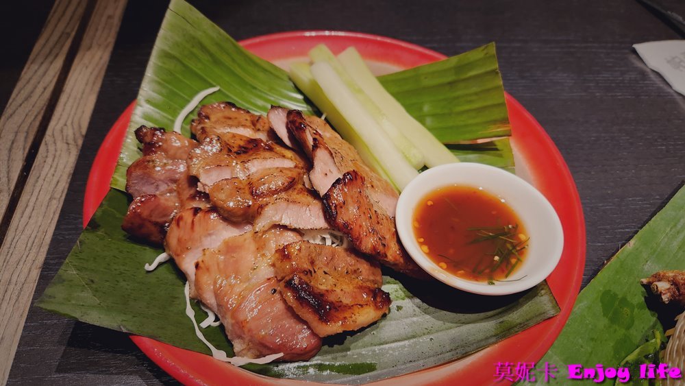 【台南美食餐廳】*帕泰家Baan Phadthai 台南南紡店*,藍色餐廳,獲得米其林推薦泰國餐廳,有鮮嫩的炭烤嫩煎豬排及鳥籠雞翅!!! 16 【台南美食餐廳】*帕泰家Baan Phadthai 台南南紡店*,藍色餐廳,獲得米其林推薦泰國餐廳,有鮮嫩的炭烤嫩煎豬排及鳥籠雞翅!!!