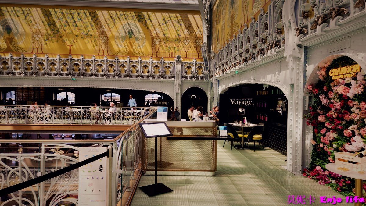 【巴黎景點】*Samaritaine Paris Pont-Neuf莎瑪麗丹百貨*， 周杰倫MV拍攝點，位於塞納河畔，羅浮宮附近，透明的玻璃屋頂搭配上旁邊的美麗壁畫，古典又現代的美麗百貨!!!