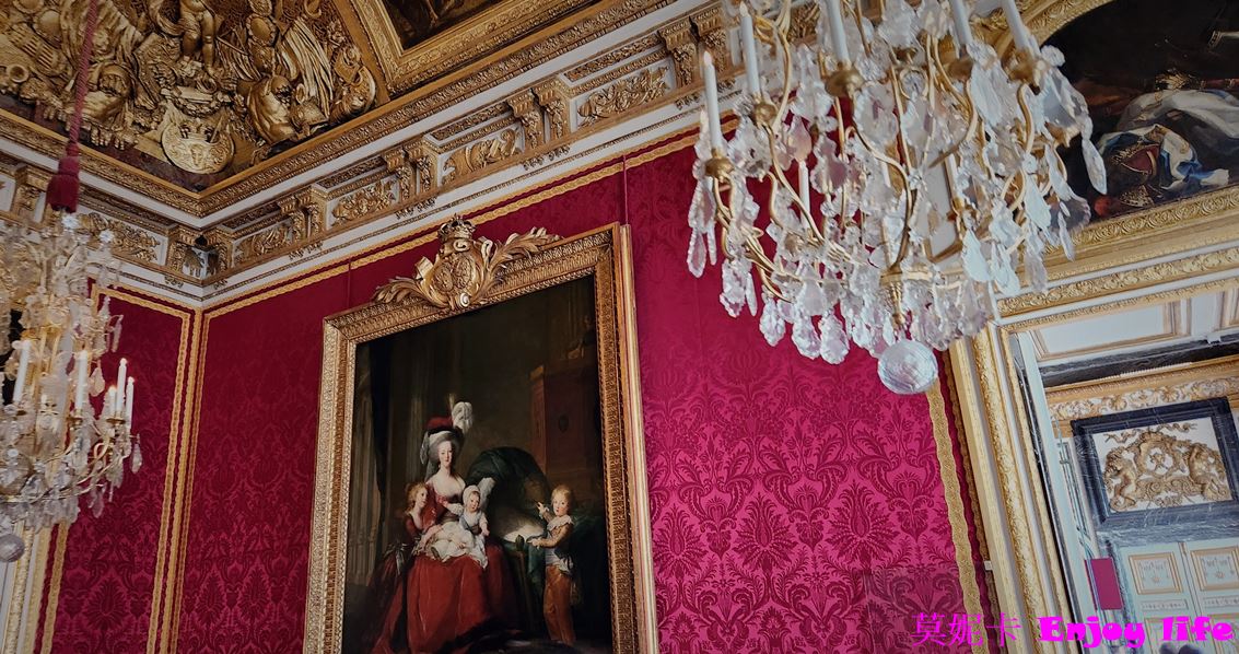 【巴黎景點】*Château de Versailles凡爾賽宮攻略*，凡爾賽宮必看鏡廳與皇家禮拜堂，再到凡爾賽宮美食餐廳享用Angelina甜點，Laudree馬卡龍!!!