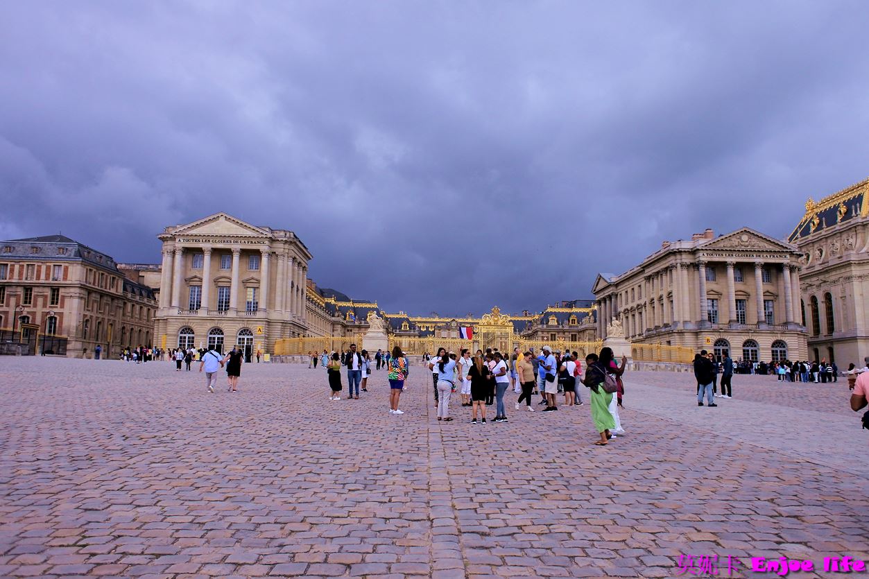 【巴黎景點】*Château de Versailles凡爾賽宮攻略*，凡爾賽宮必看鏡廳與皇家禮拜堂，再到凡爾賽宮美食餐廳享用Angelina甜點，Laudree馬卡龍!!!