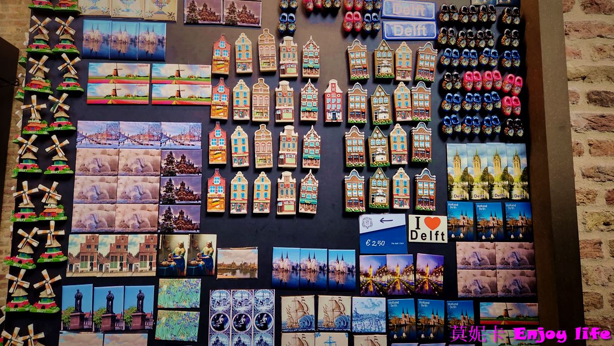 【荷蘭台夫特景點】*台夫特 新教堂Nieuwe Kerk Delft*，有漂亮的彩繪玻璃，管風琴，以及超好買紀念品店!!!