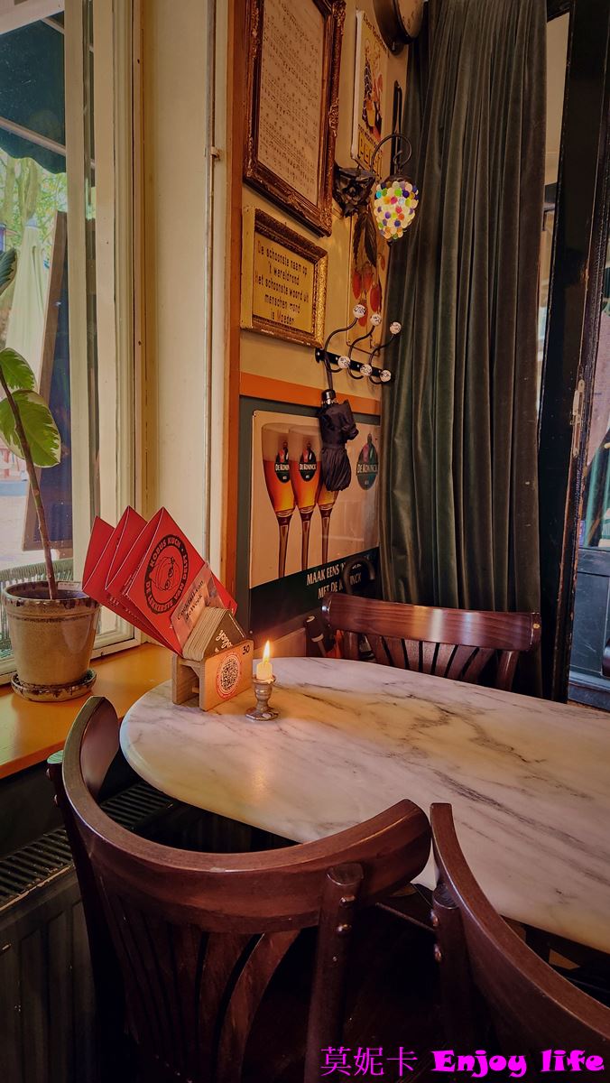 【荷蘭台夫特美食餐廳】*Delft Kobus Kuch*，有名的荷蘭蘋果派，個人吃過最好吃的蘋果派，來荷蘭必吃!!!