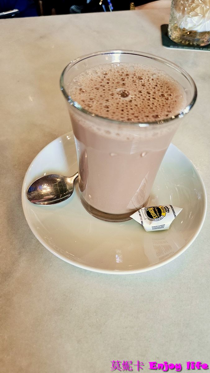 【荷蘭台夫特美食餐廳】*Delft Kobus Kuch*，有名的荷蘭蘋果派，個人吃過最好吃的蘋果派，來荷蘭必吃!!!