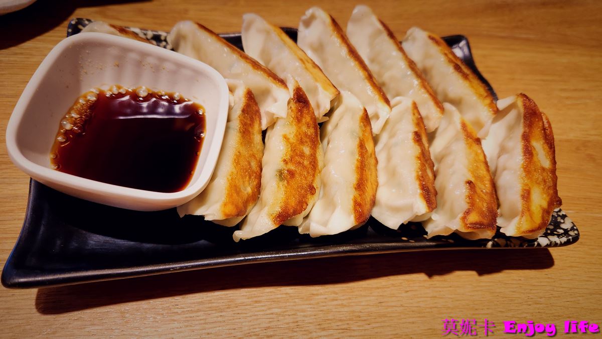 【荷蘭鹿特丹美食餐廳】* Sapporo Ramen Kitchen Rotterdam-Takumi麵匠*，連鎖拉麵店，拉麵意外地好吃，就在De Bijenkorf Rotterdam百貨公司附近!