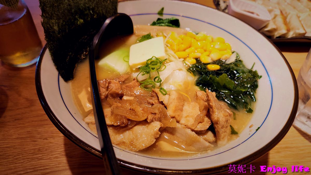 【荷蘭鹿特丹美食餐廳】* Sapporo Ramen Kitchen Rotterdam-Takumi麵匠*，連鎖拉麵店，拉麵意外地好吃，就在De Bijenkorf Rotterdam百貨公司附近!