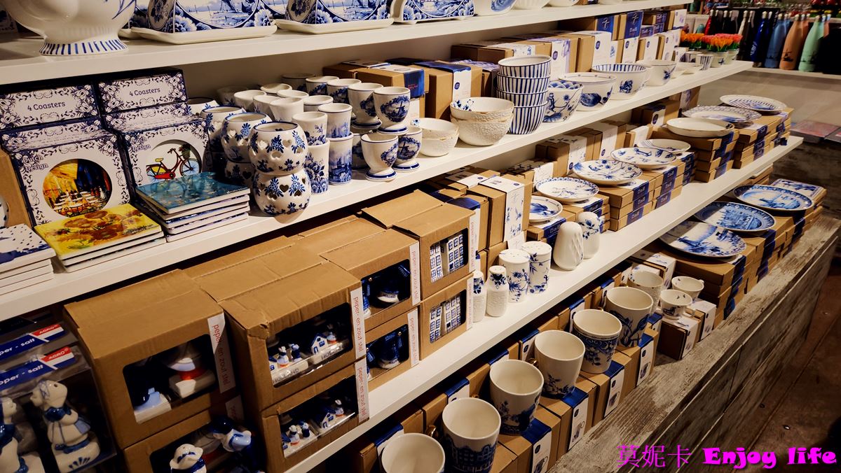 【荷蘭景點】*荷蘭風車村Zaanse Schans*，桑斯安斯風車村半日遊，包含起司工廠，木屐工廠，風車詳細介紹遊覽!!!