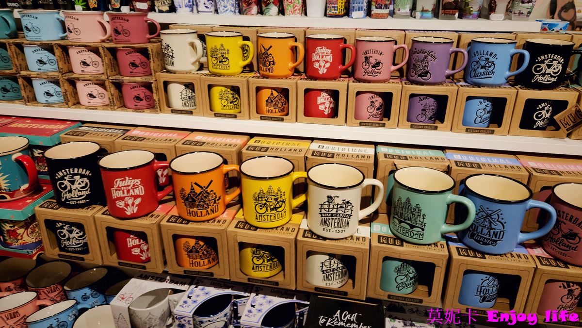 【荷蘭景點】*荷蘭風車村Zaanse Schans*，桑斯安斯風車村半日遊，包含起司工廠，木屐工廠，風車詳細介紹遊覽!!!