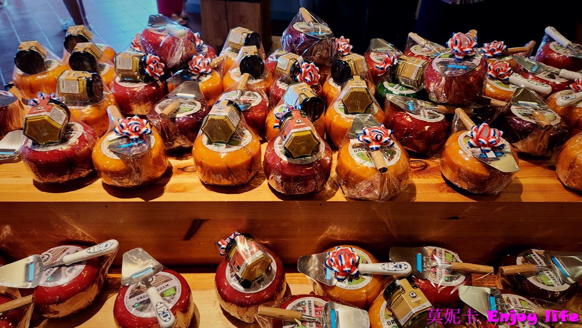 【荷蘭景點】*荷蘭風車村Zaanse Schans*，桑斯安斯風車村半日遊，包含起司工廠，木屐工廠，風車詳細介紹遊覽!!!