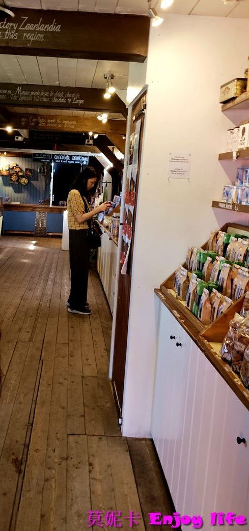 【荷蘭景點】*荷蘭風車村Zaanse Schans*，桑斯安斯風車村半日遊，包含起司工廠，木屐工廠，風車詳細介紹遊覽!!!