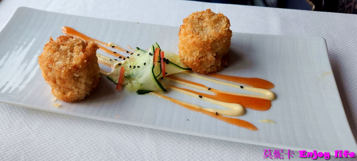 【荷美遊輪餐廳】*荷美遊輪 Pinnacle Grill餐廳*，付費牛排館，建議中午來享用好吃又高級精緻的牛排與龍蝦大餐!!!