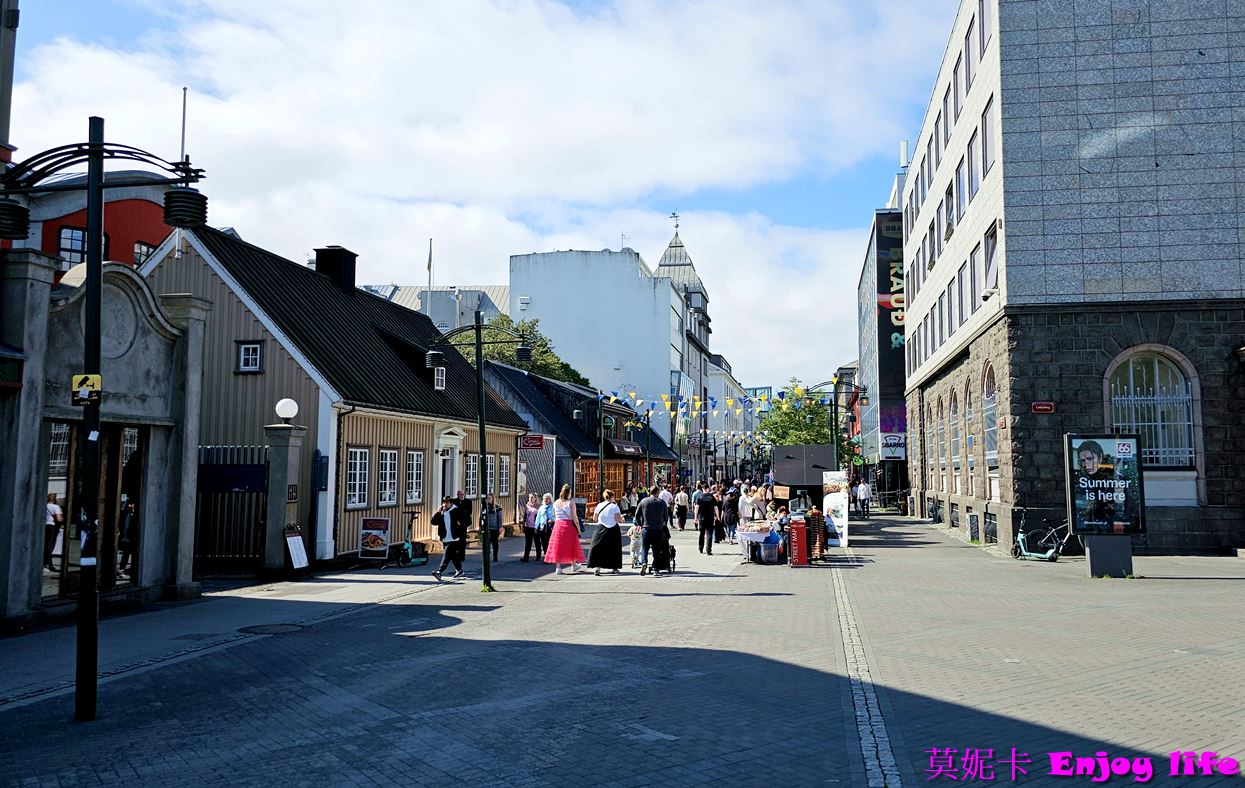 【冰島雷克雅維克景點】*Harpa音樂廳 Harpa Concert Hall*，冰島最大音樂廳，附近街道商店也好好逛!!!