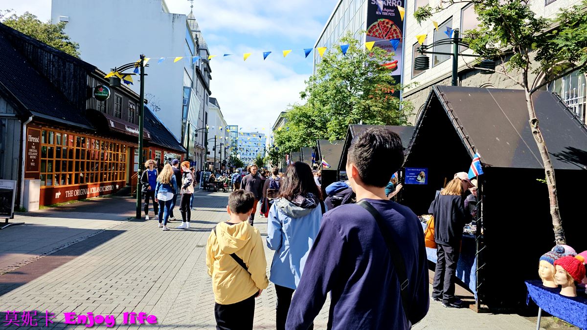 【冰島雷克雅維克景點】*Harpa音樂廳 Harpa Concert Hall*，冰島最大音樂廳，附近街道商店也好好逛!!!
