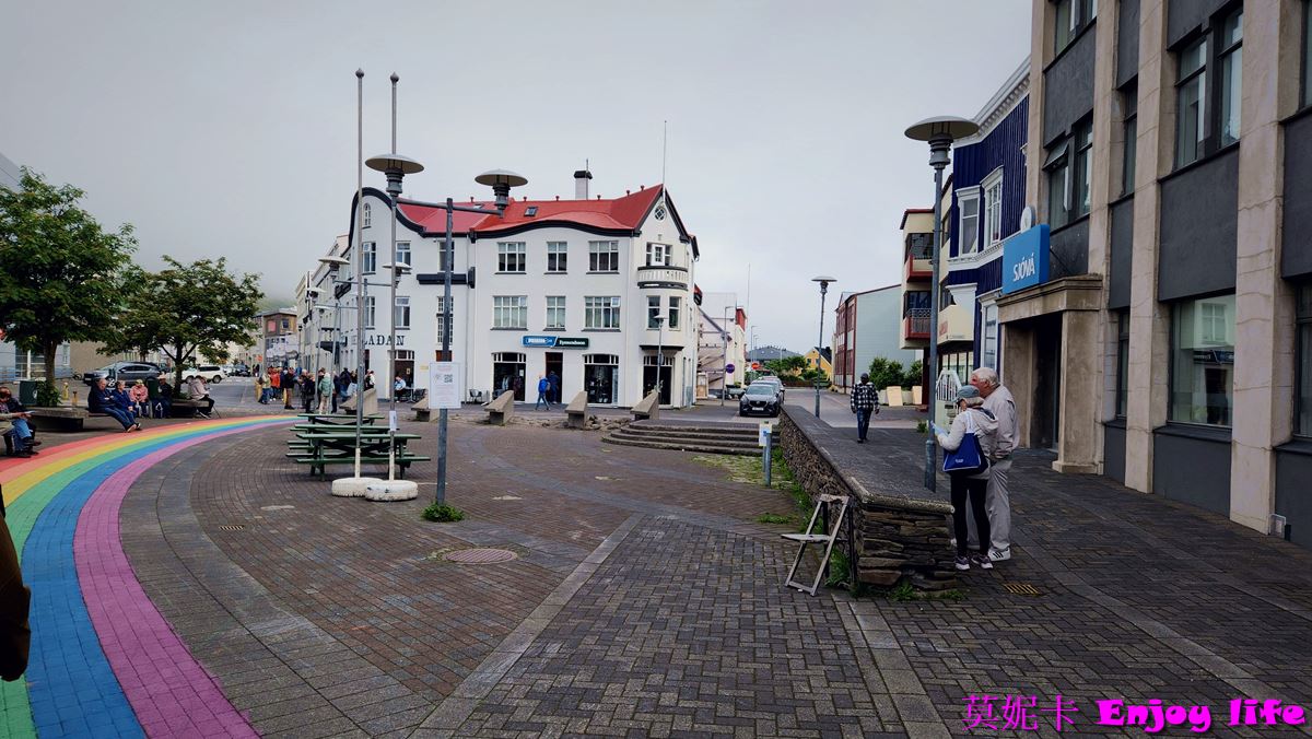 【冰島自由行】*荷美遊輪北歐遊，冰島伊薩菲厄澤ISAFJPRDUR小鎮半日遊*，有超讚美食餐廳Husid，超好買超市!!!